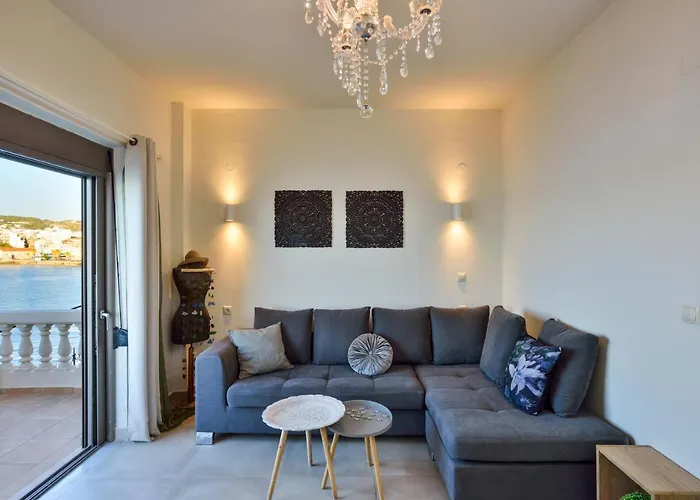 Thalassa Mou Seafront *