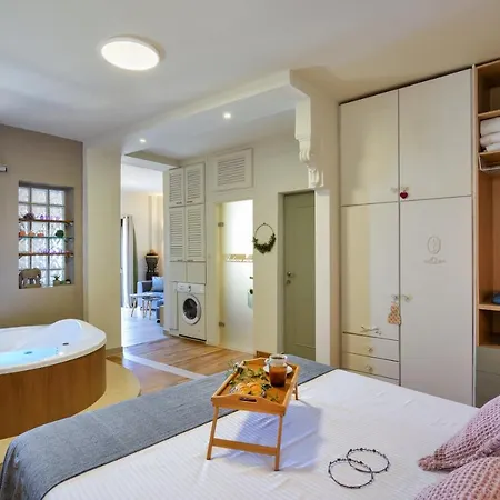 Thalassa Mou Seafront Apartment